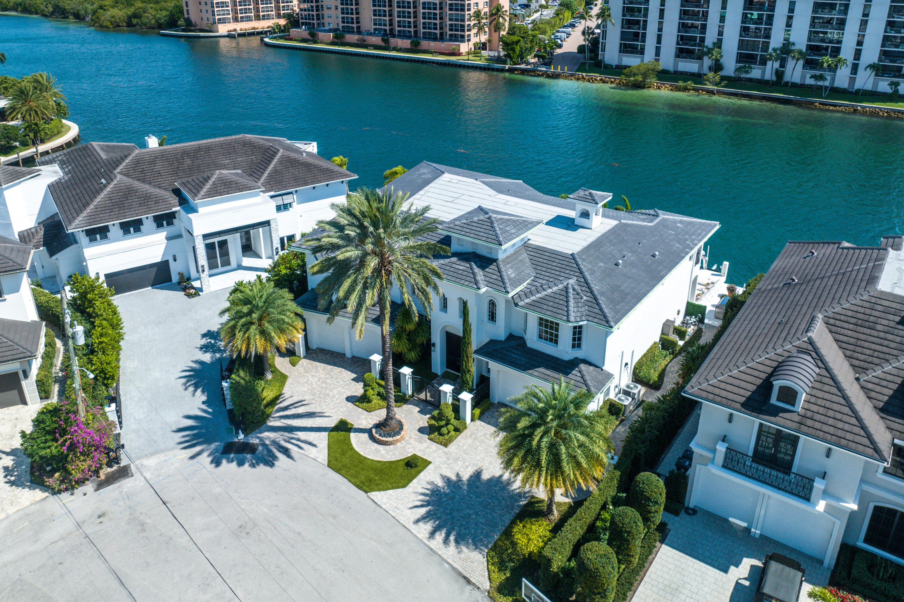 HARBOUR EAST - Residential
