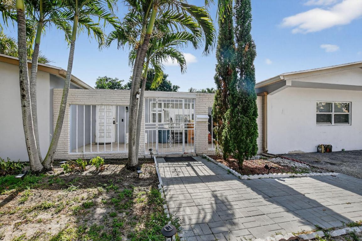 BOCA ISLANDS SEC 1 - Residential