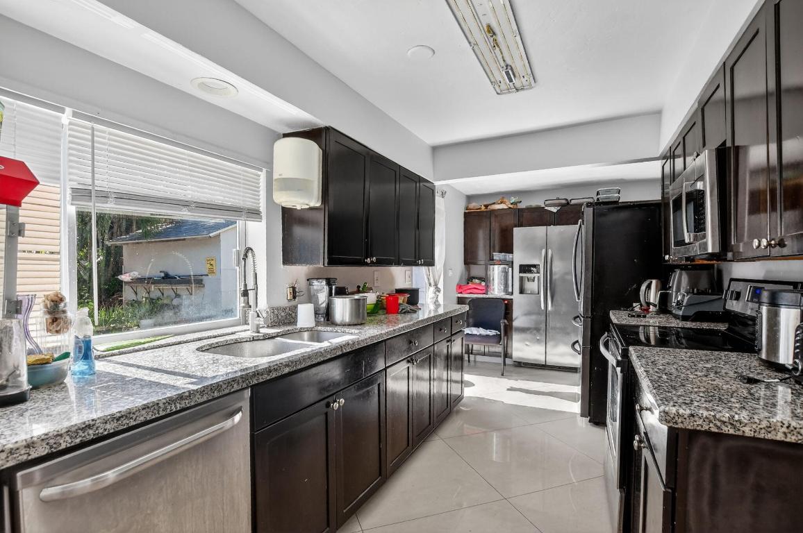 BOCA ISLANDS SEC 1 - Residential