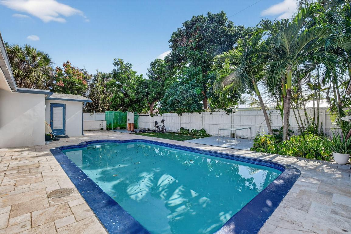 BOCA ISLANDS SEC 1 - Residential