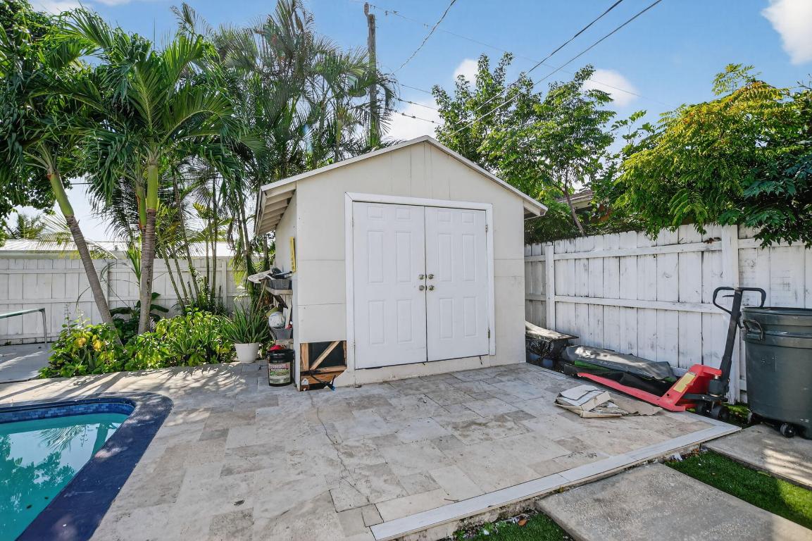 BOCA ISLANDS SEC 1 - Residential