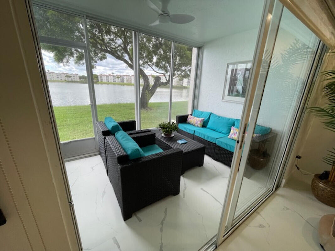 HUNTINGTON POINTE - Residential