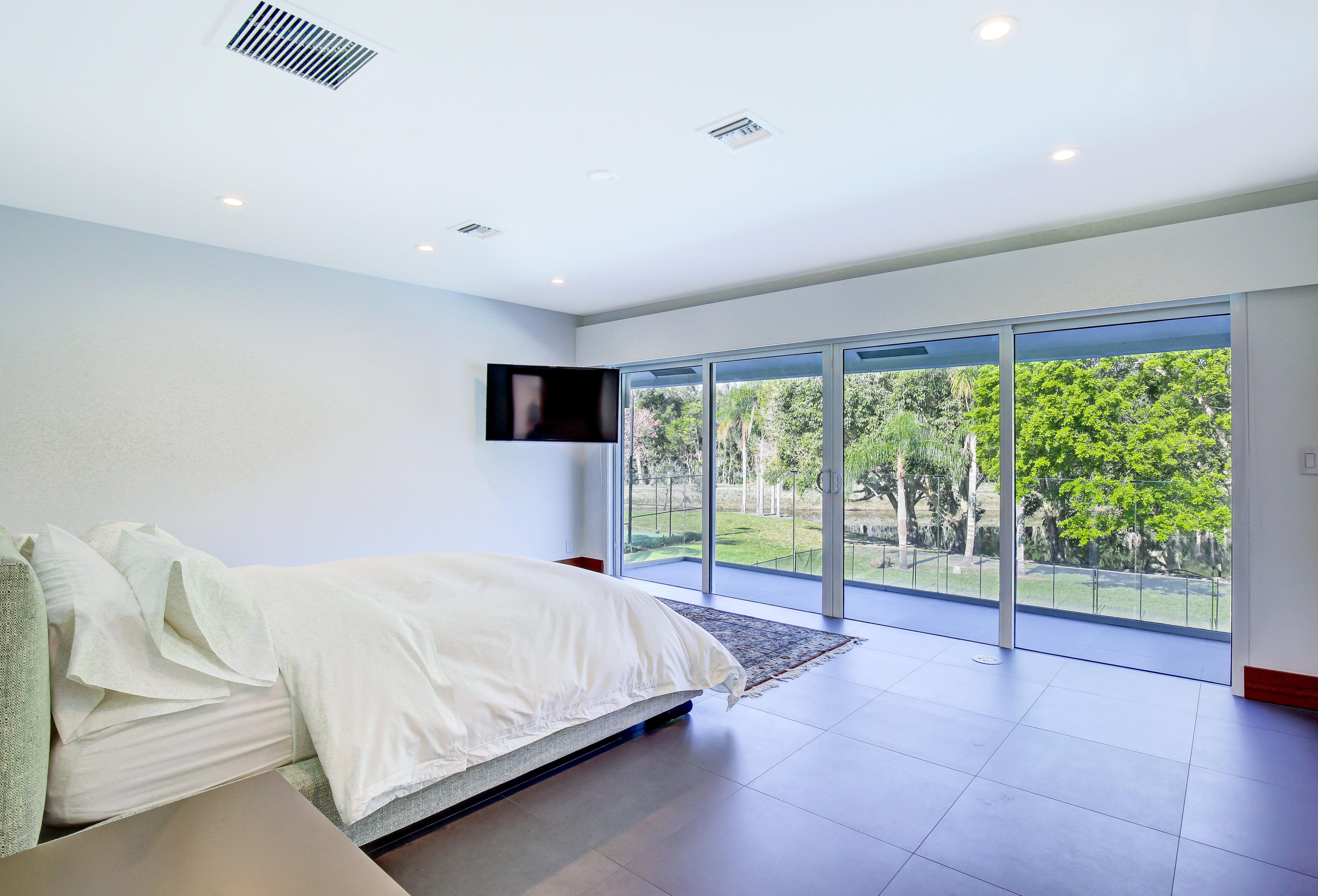 PALM BEACH POINT - Residential