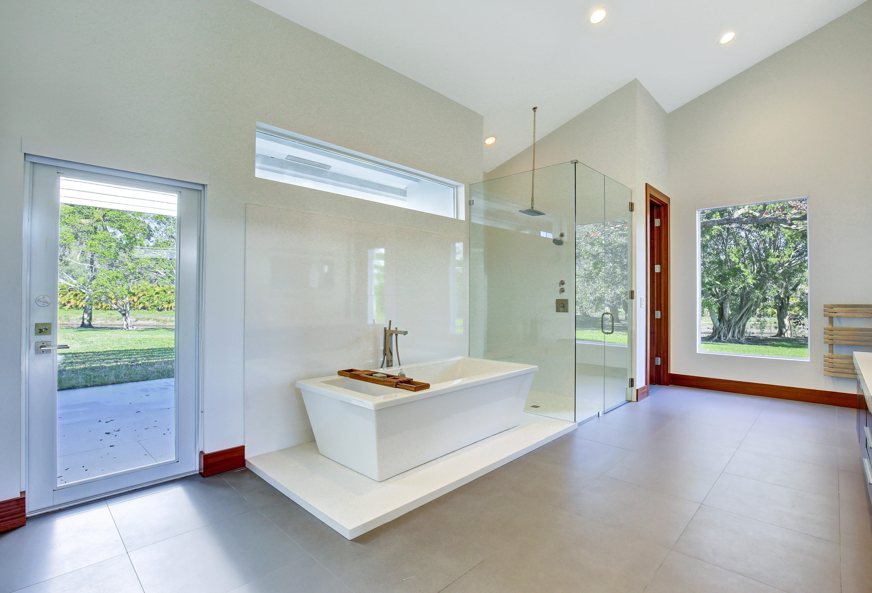PALM BEACH POINT - Residential