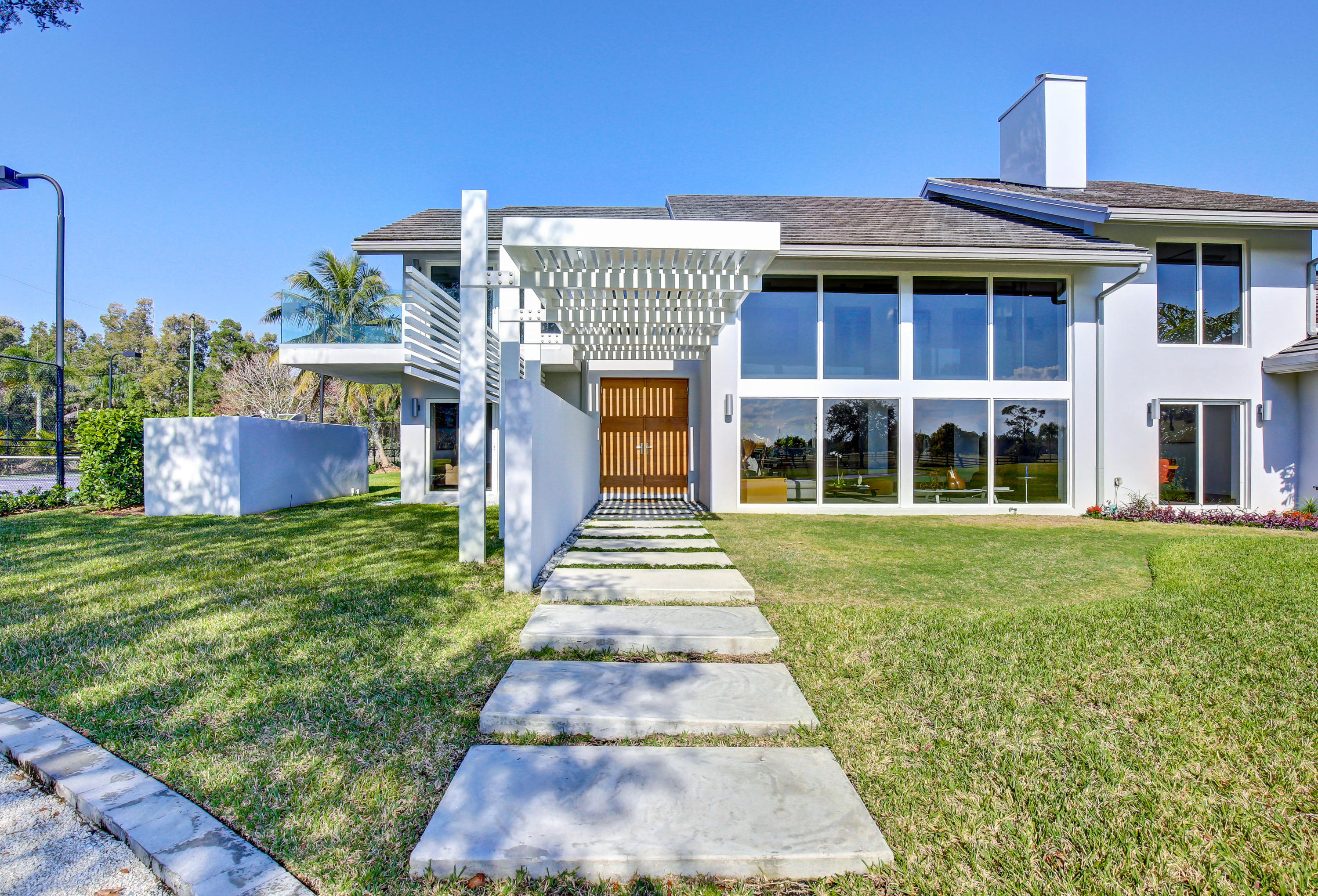 PALM BEACH POINT - Residential