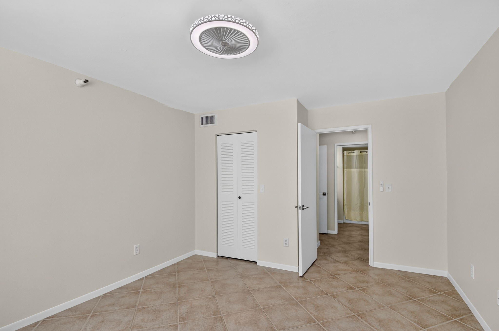 YACHT CLUB ON THE INTRACOASTAL CONDO - Residential Lease
