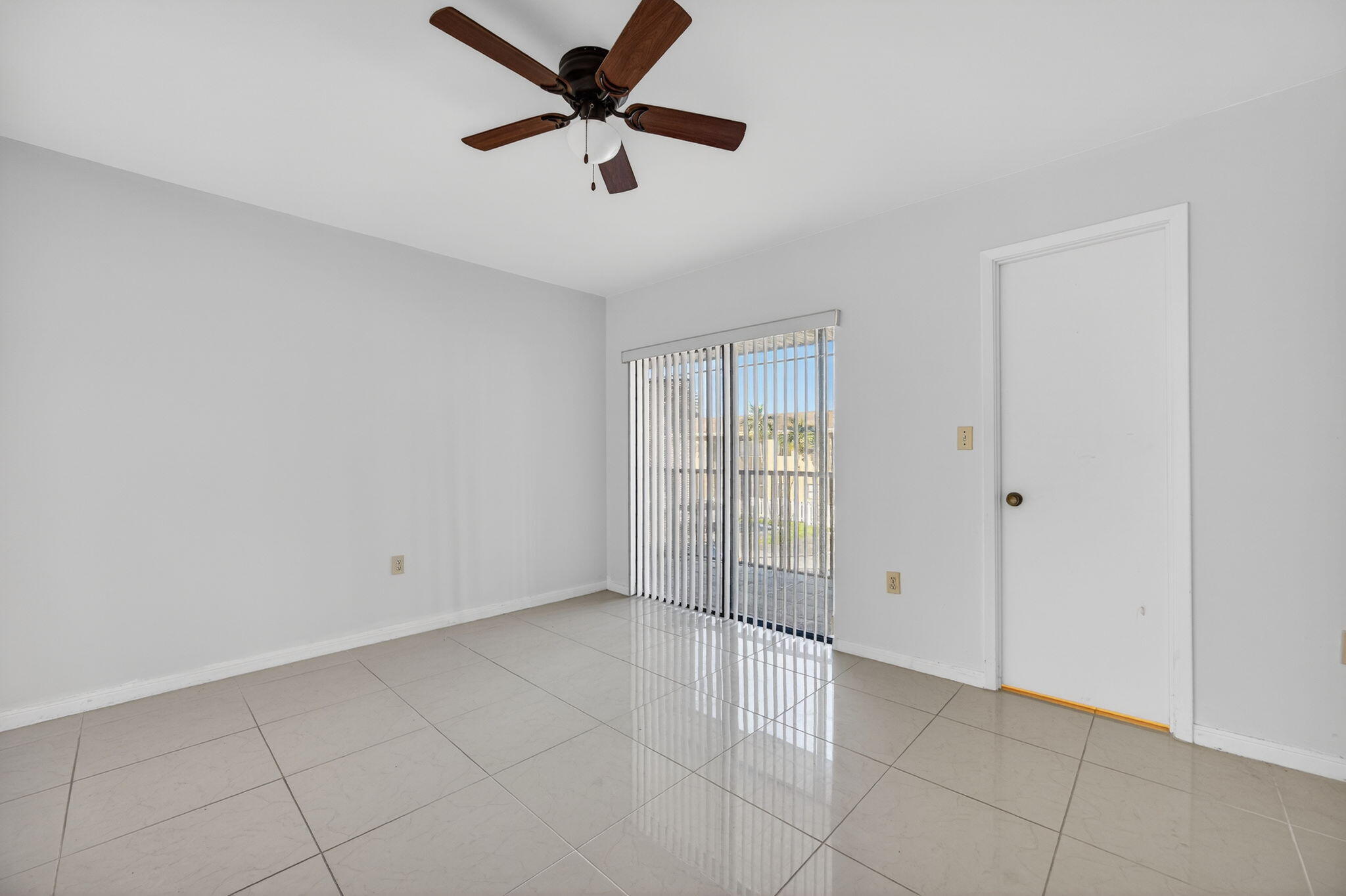 CUTLER CREEK VILLAGE CONDO - Residential