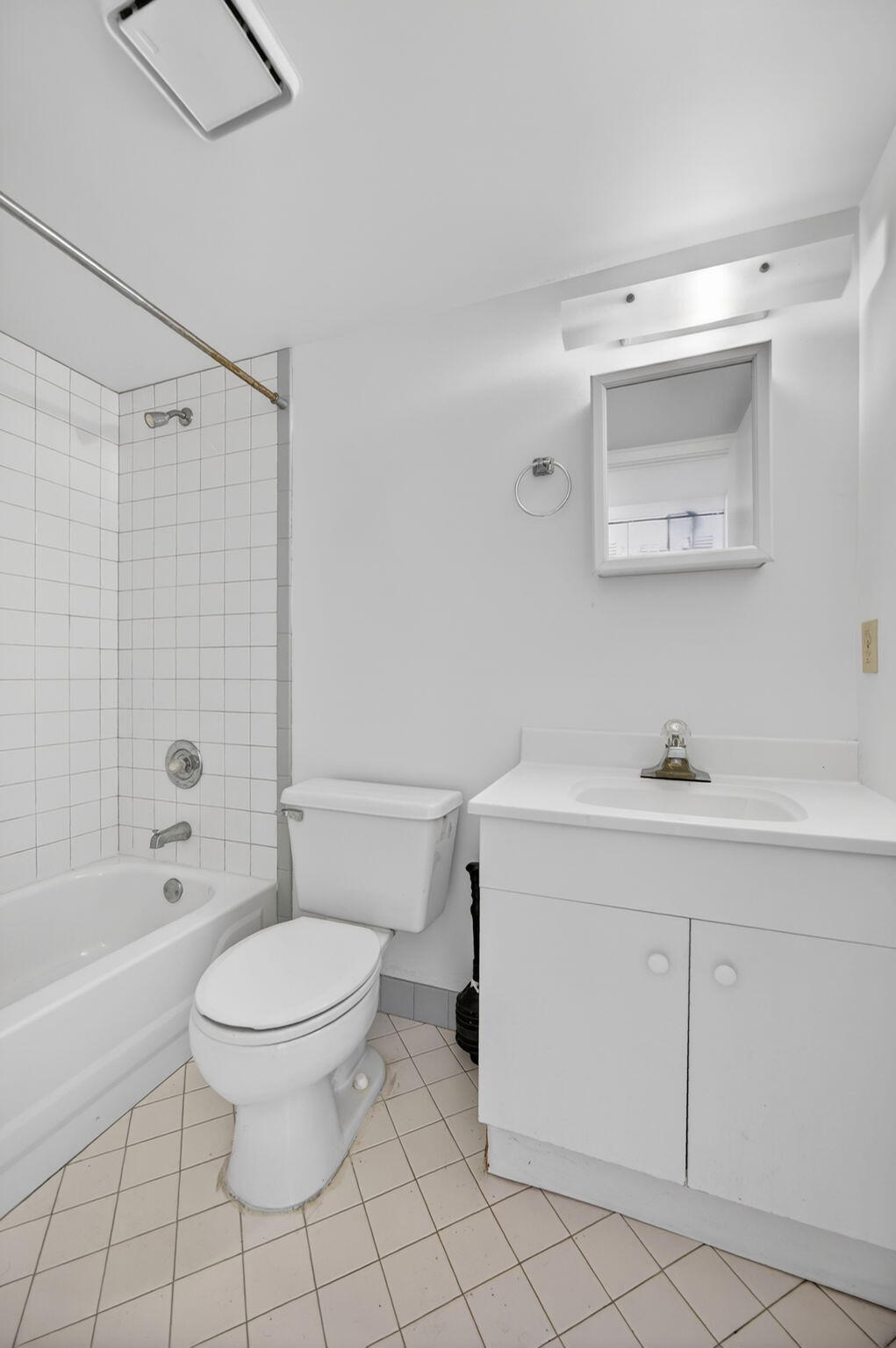 CUTLER CREEK VILLAGE CONDO - Residential