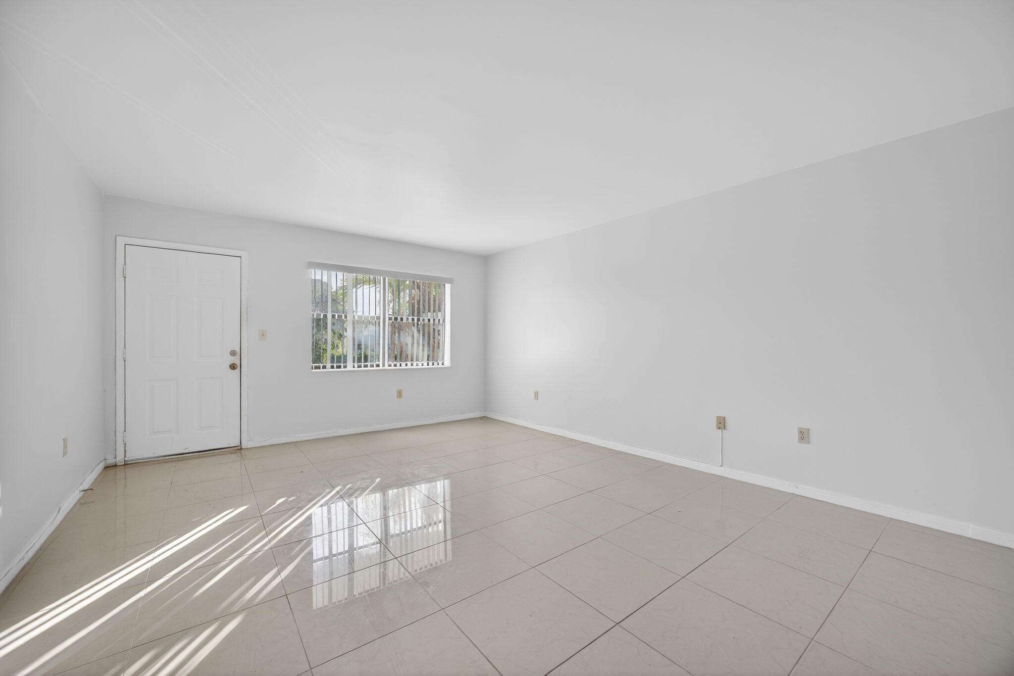 CUTLER CREEK VILLAGE CONDO - Residential