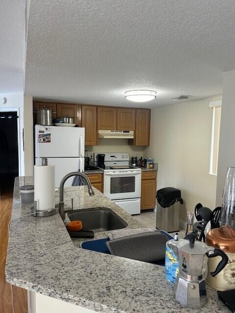 BAY REACH CONDO - Residential Lease