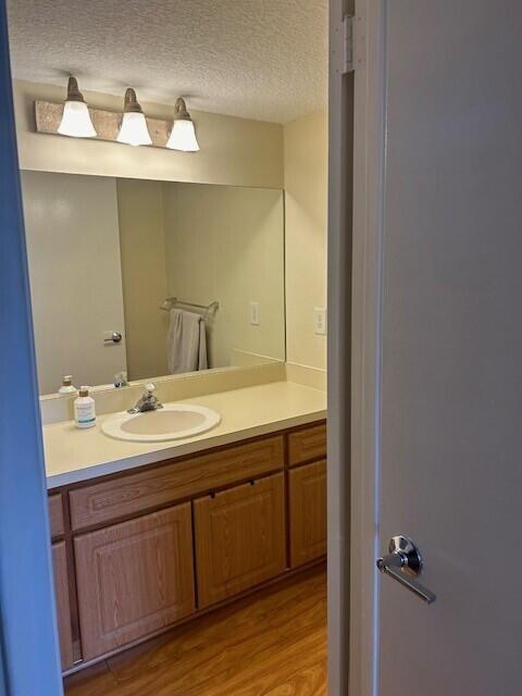 BAY REACH CONDO - Residential Lease