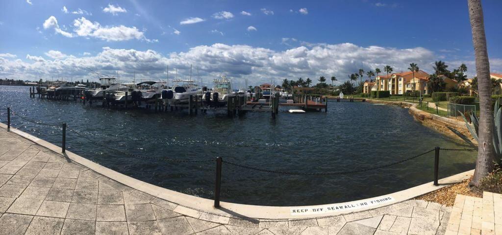 YACHT CLUB - Residential Lease