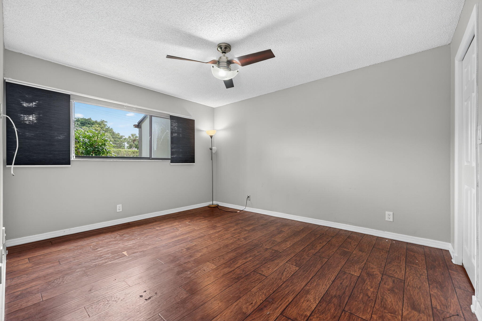 TAMARAC GARDENS CONDOMINIUM NO 9 - Residential
