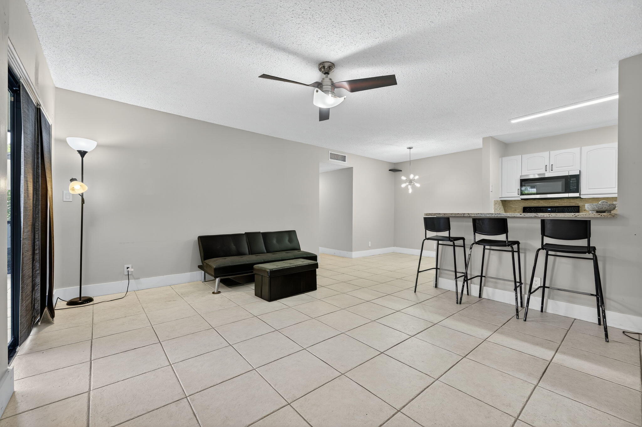 TAMARAC GARDENS CONDOMINIUM NO 9 - Residential