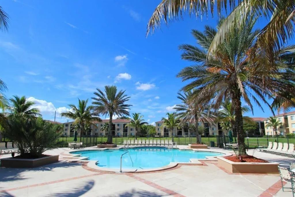COCO PARC CONDO - Residential