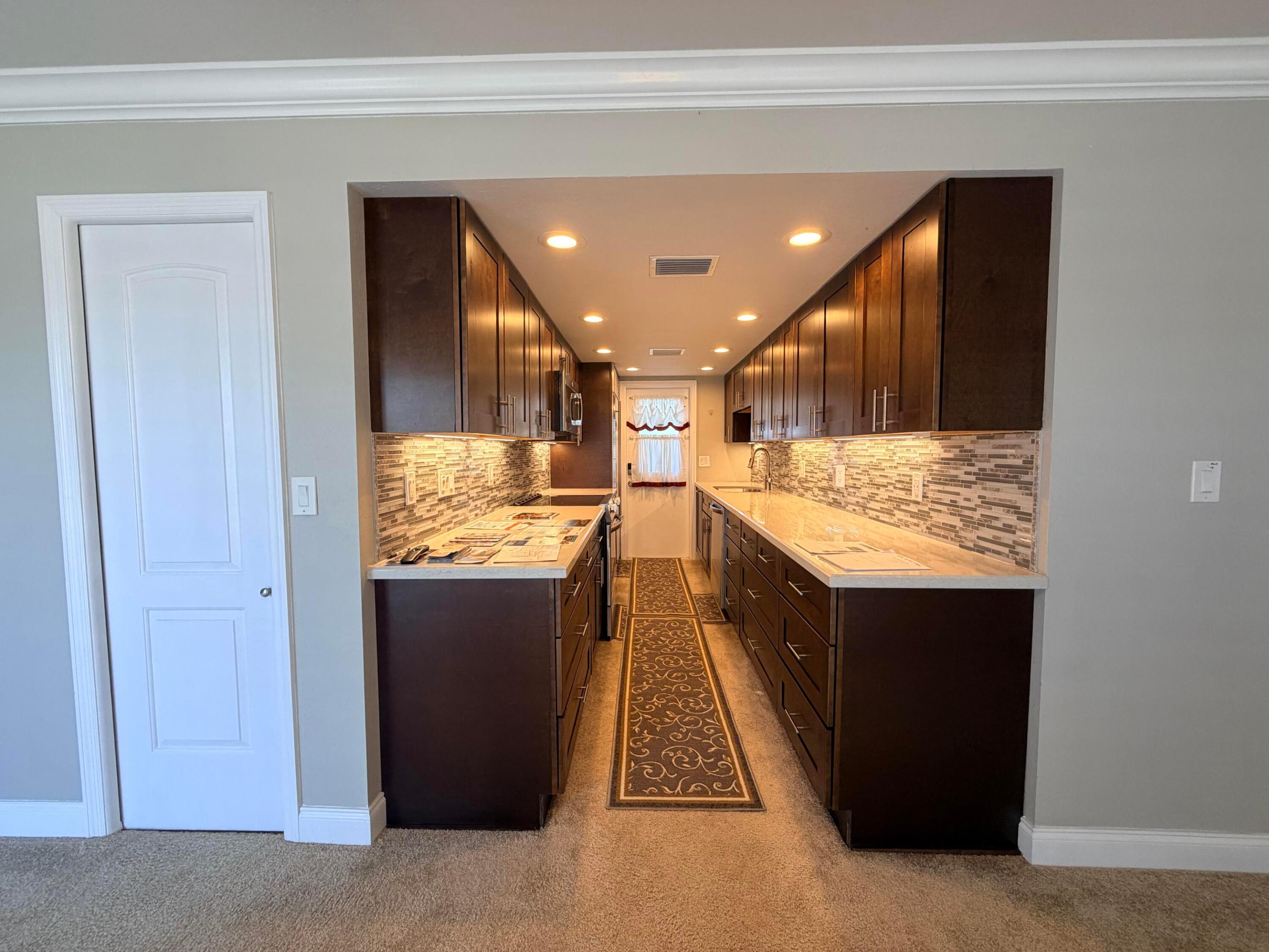 Cliff Lake Villas - Residential