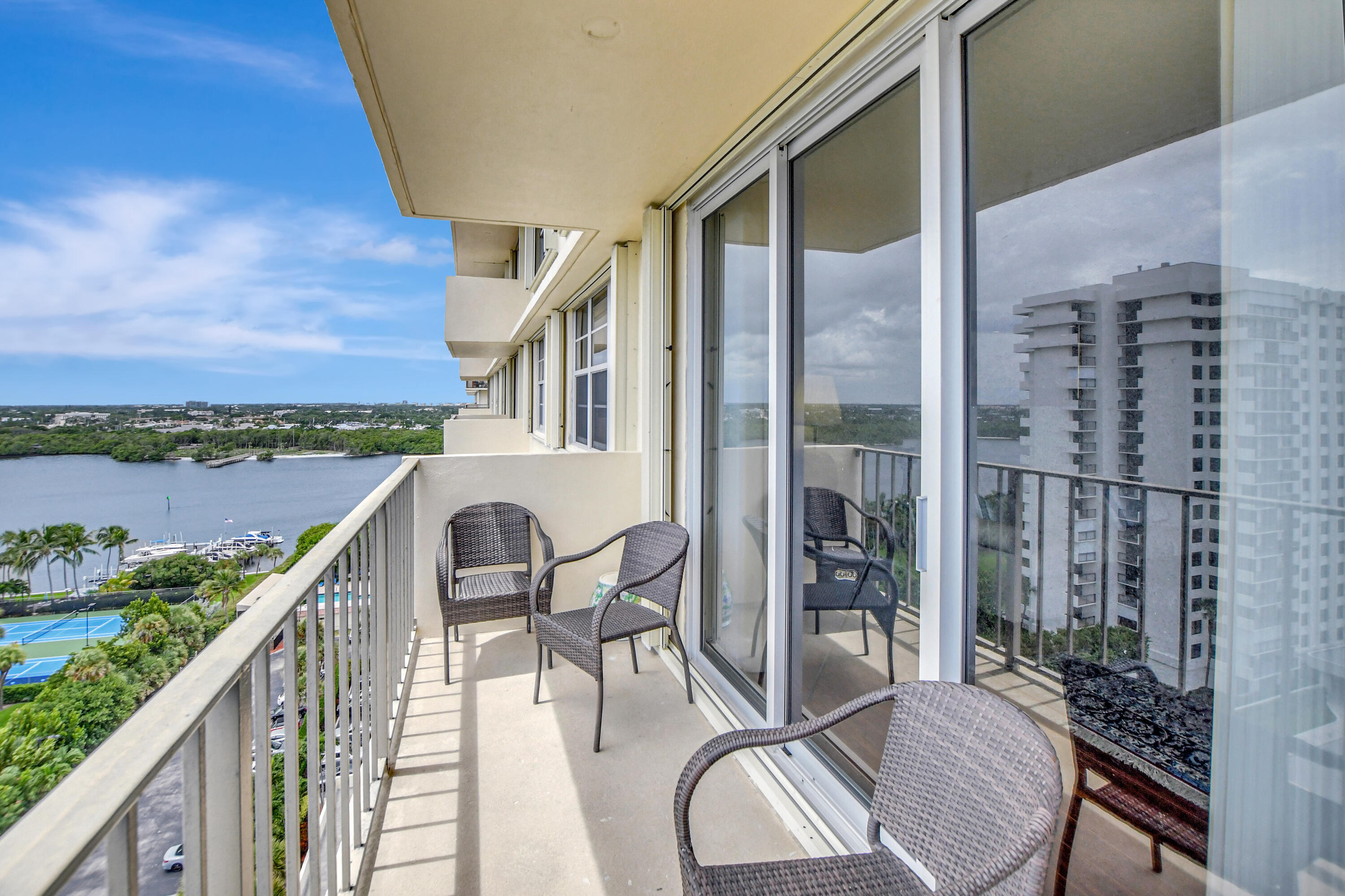 BOCA TOWERS CONDO PORTION - Residential Lease