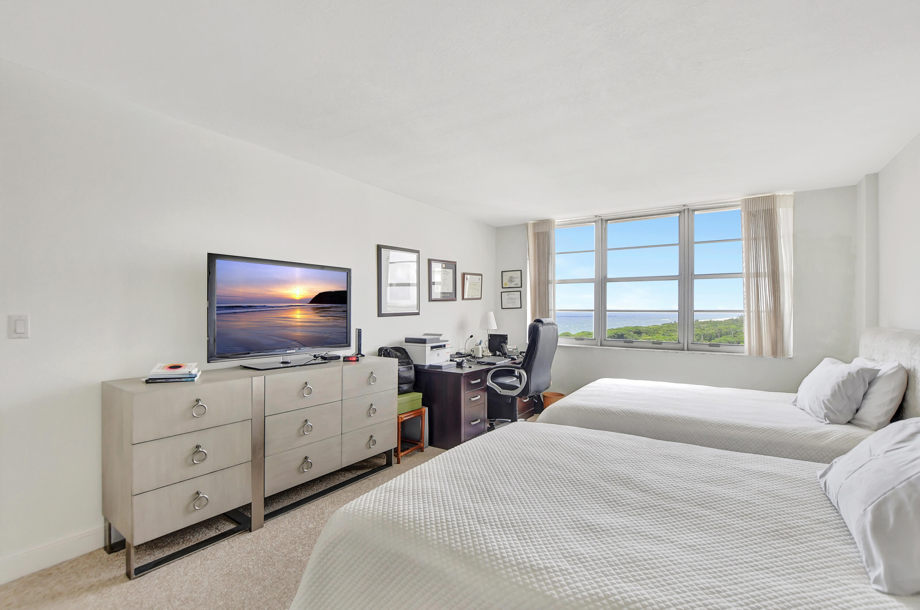 BOCA TOWERS CONDO PORTION - Residential Lease