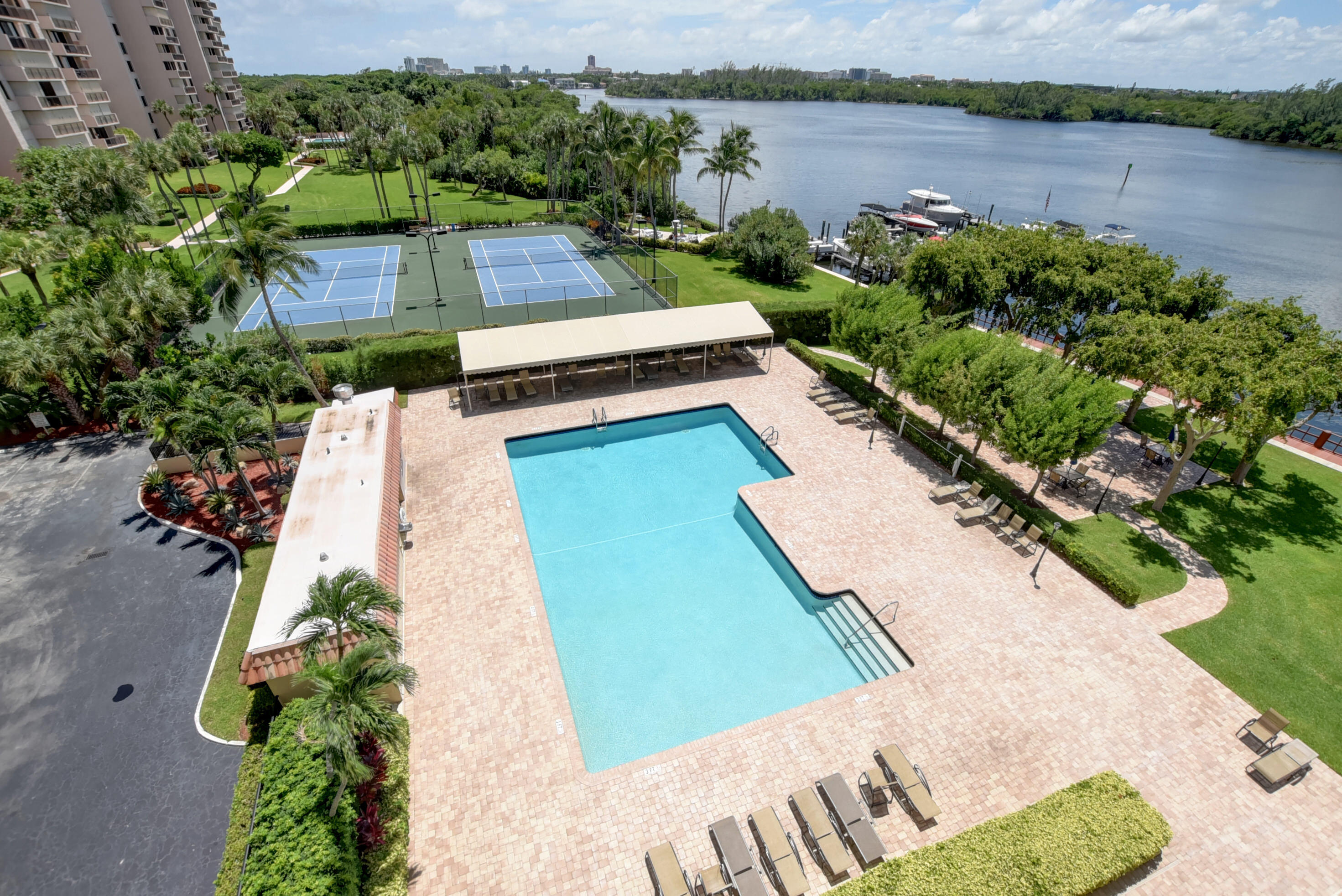 BOCA TOWERS CONDO PORTION - Residential Lease