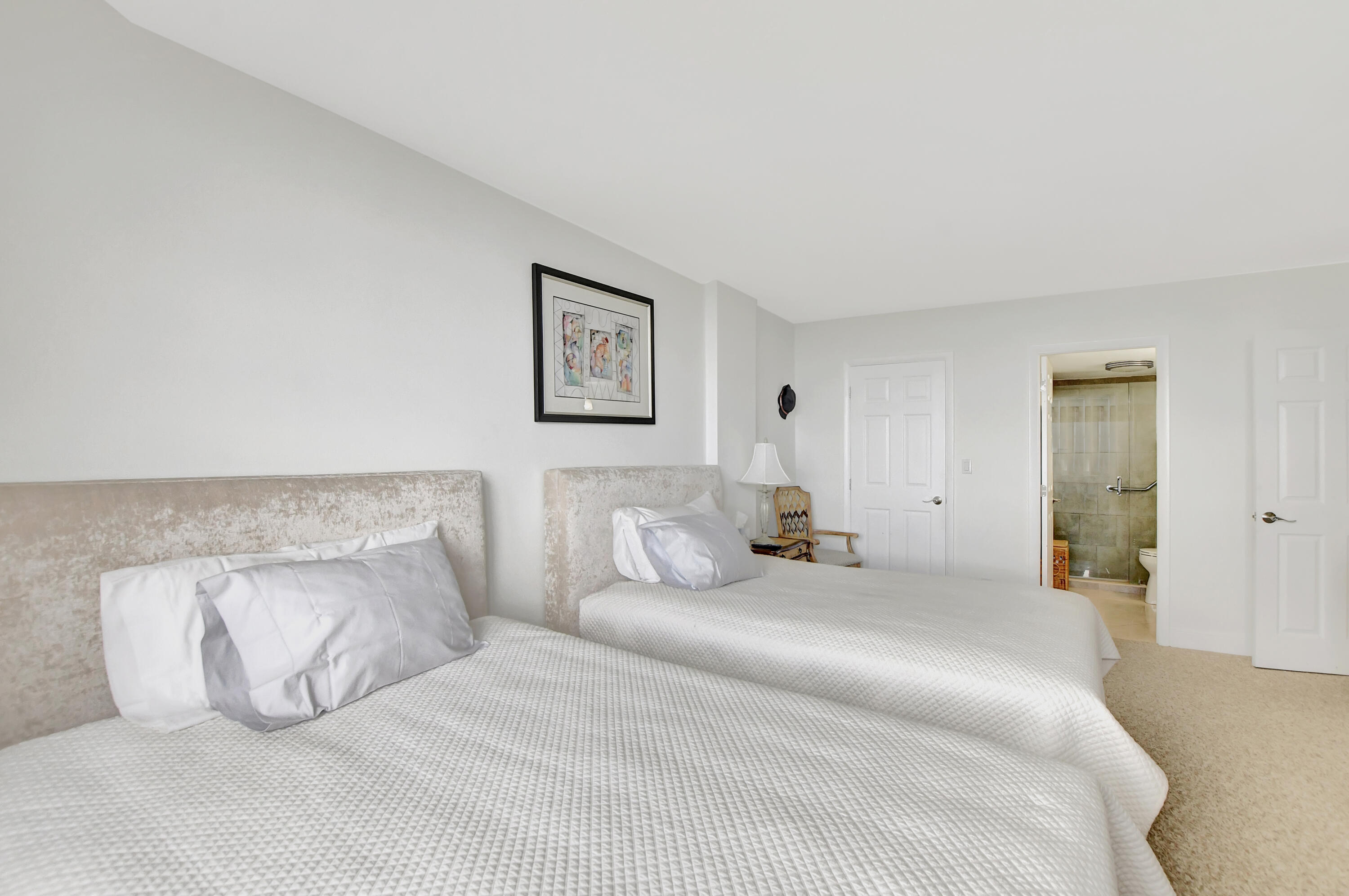 BOCA TOWERS CONDO PORTION - Residential Lease