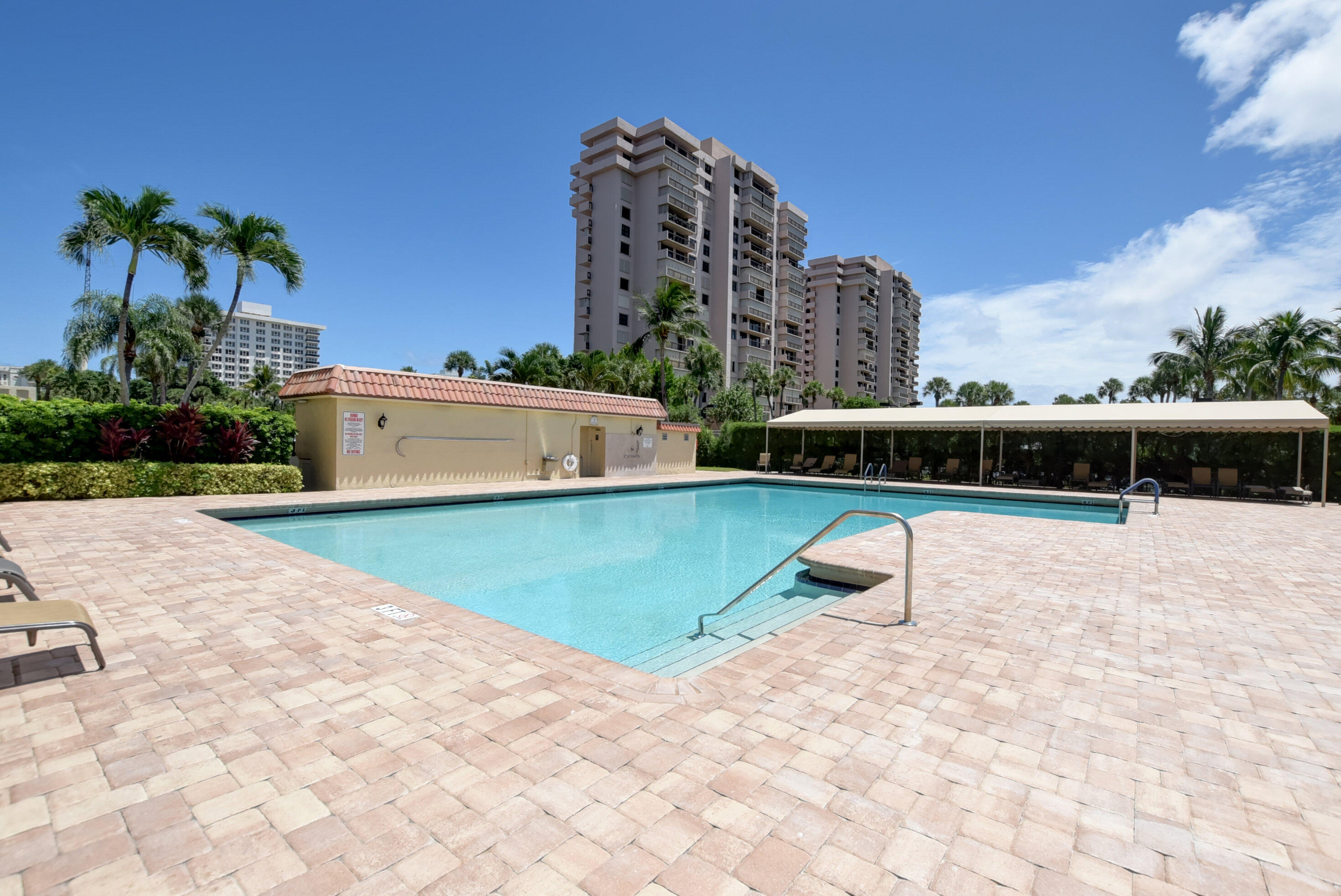 BOCA TOWERS CONDO PORTION - Residential Lease