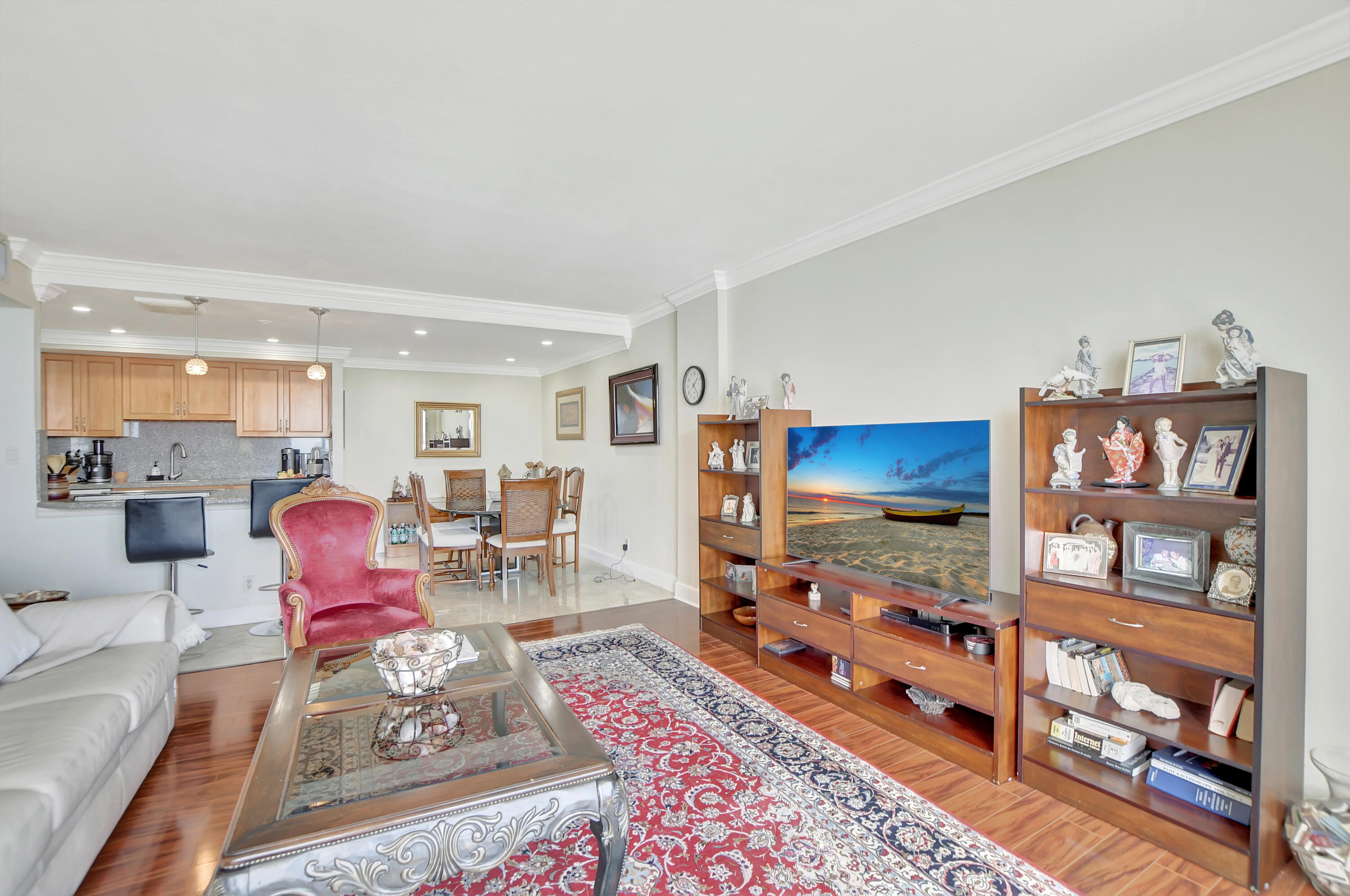 BOCA TOWERS CONDO PORTION - Residential Lease