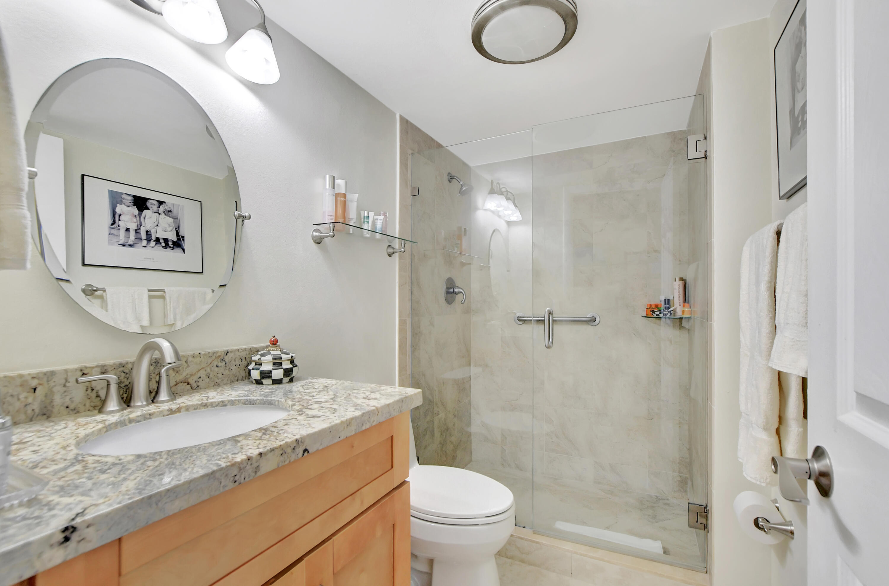 BOCA TOWERS CONDO PORTION - Residential Lease