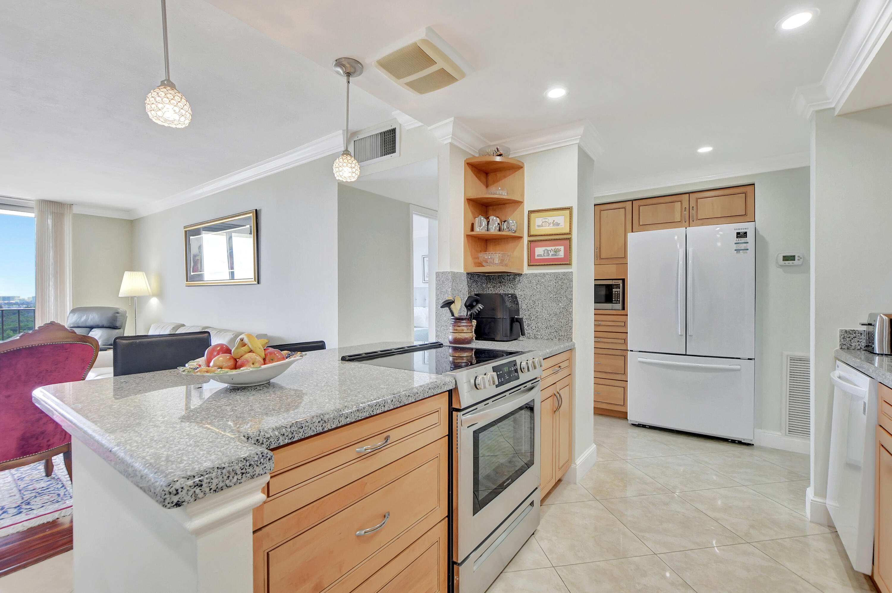 BOCA TOWERS CONDO PORTION - Residential Lease