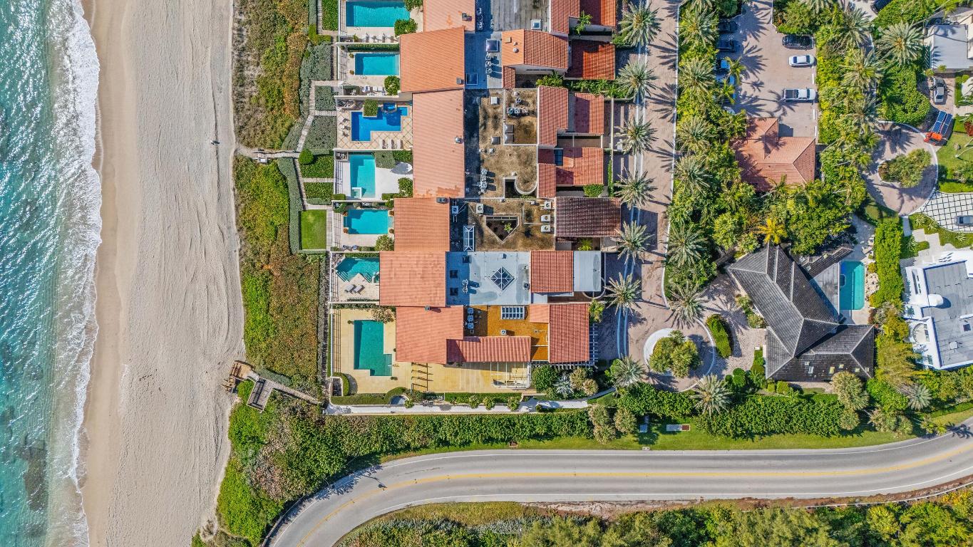 RESIDENCES AT SLOANS CURVE - Residential