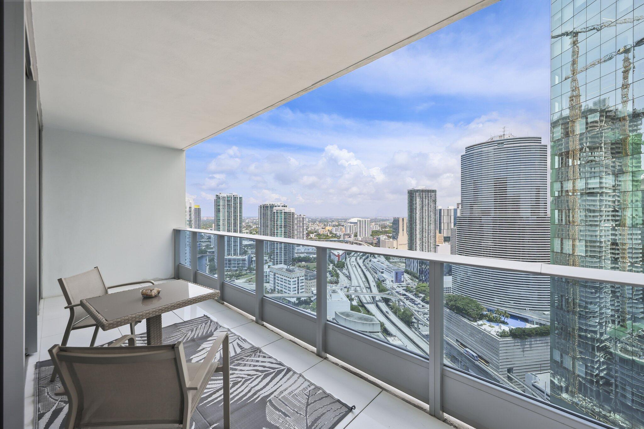 Welcome to Residence 3909 at the prestigious Epic Residences, where sophisticated waterfront living meets world-class service in the heart of Downtown Miami. This beautifully appointed one-bedroom, one-and-a-half-bath residence offers approximately 799 square feet of thoughtfully designed living space, blending contemporary elegance with exceptional comfort.  The open-concept floor plan features a modern kitchen with premium Sub-Zero and Miele appliances, spacious living and dining areas, and a luxurious primary suite with a spa-inspired bathroom complete with an oversized soaking tub. A convenient powder room adds functionality for guests. 30 Day rentals 12 times per year allowed. Fully Furnished and ready to move in!