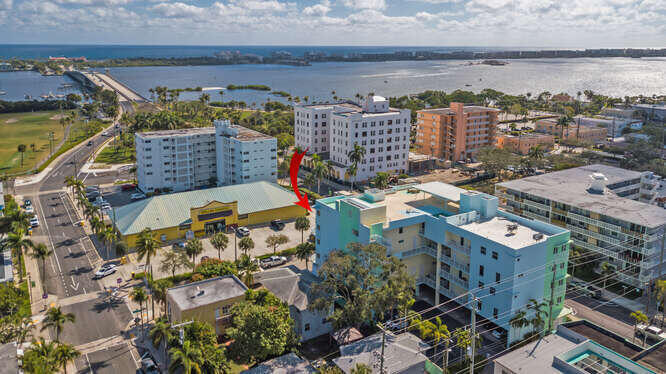 LAKE AVENUE LOFTS CONDO - Residential