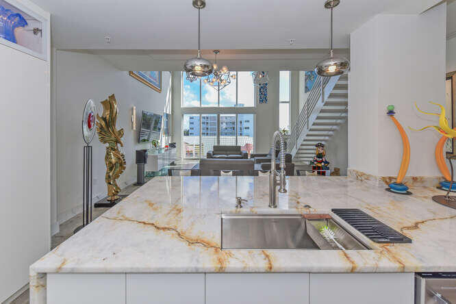 LAKE AVENUE LOFTS CONDO - Residential