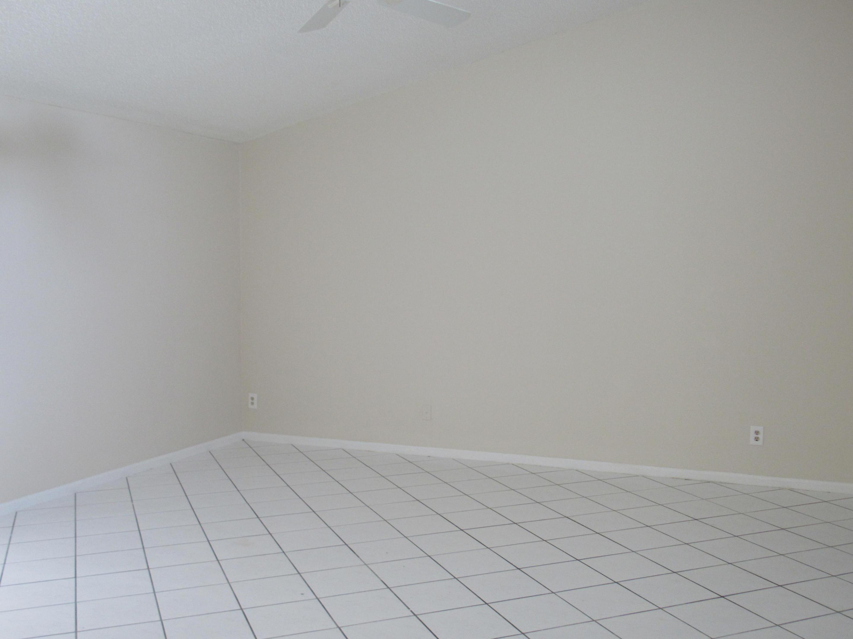 TREE LAKE - Residential Lease
