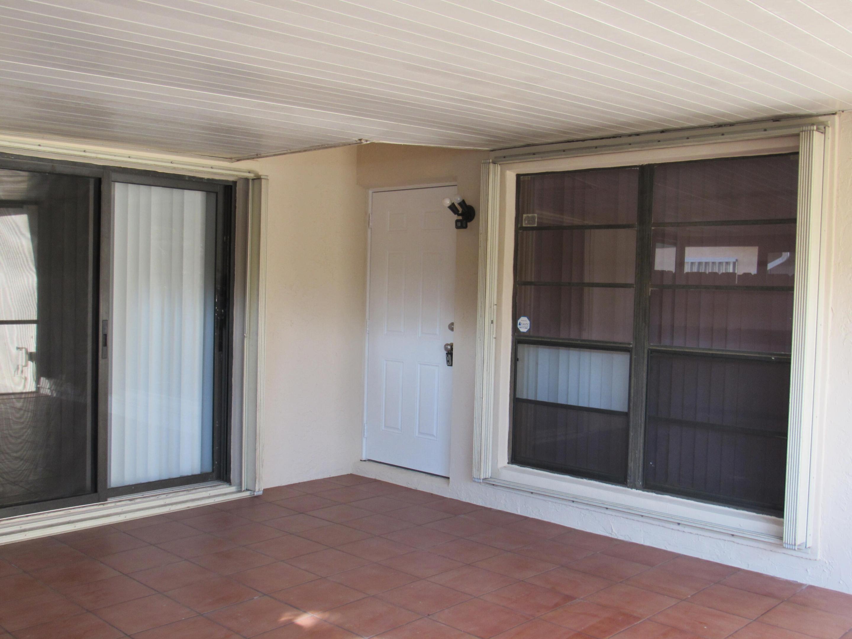 TREE LAKE - Residential Lease