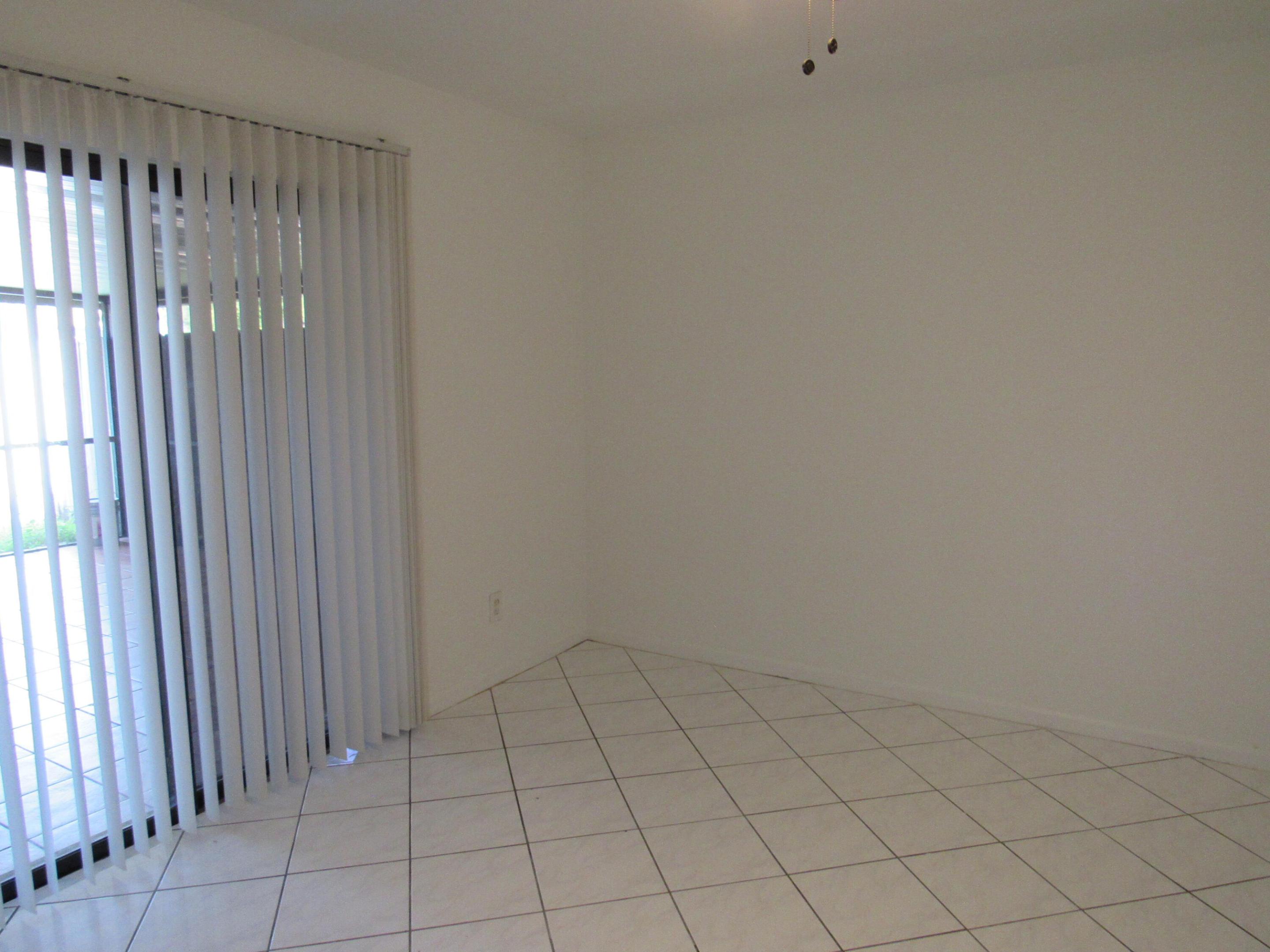 TREE LAKE - Residential Lease