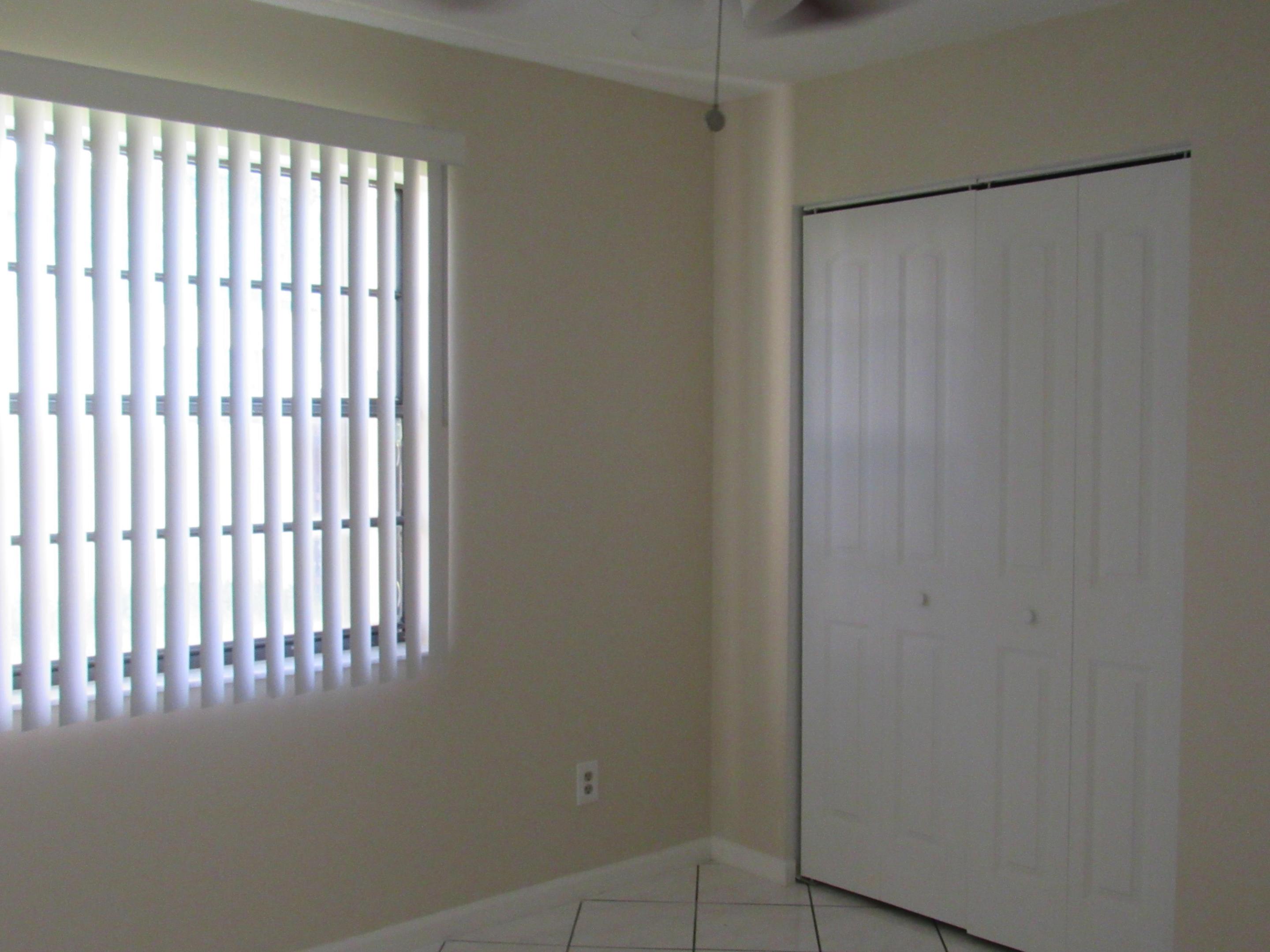 TREE LAKE - Residential Lease