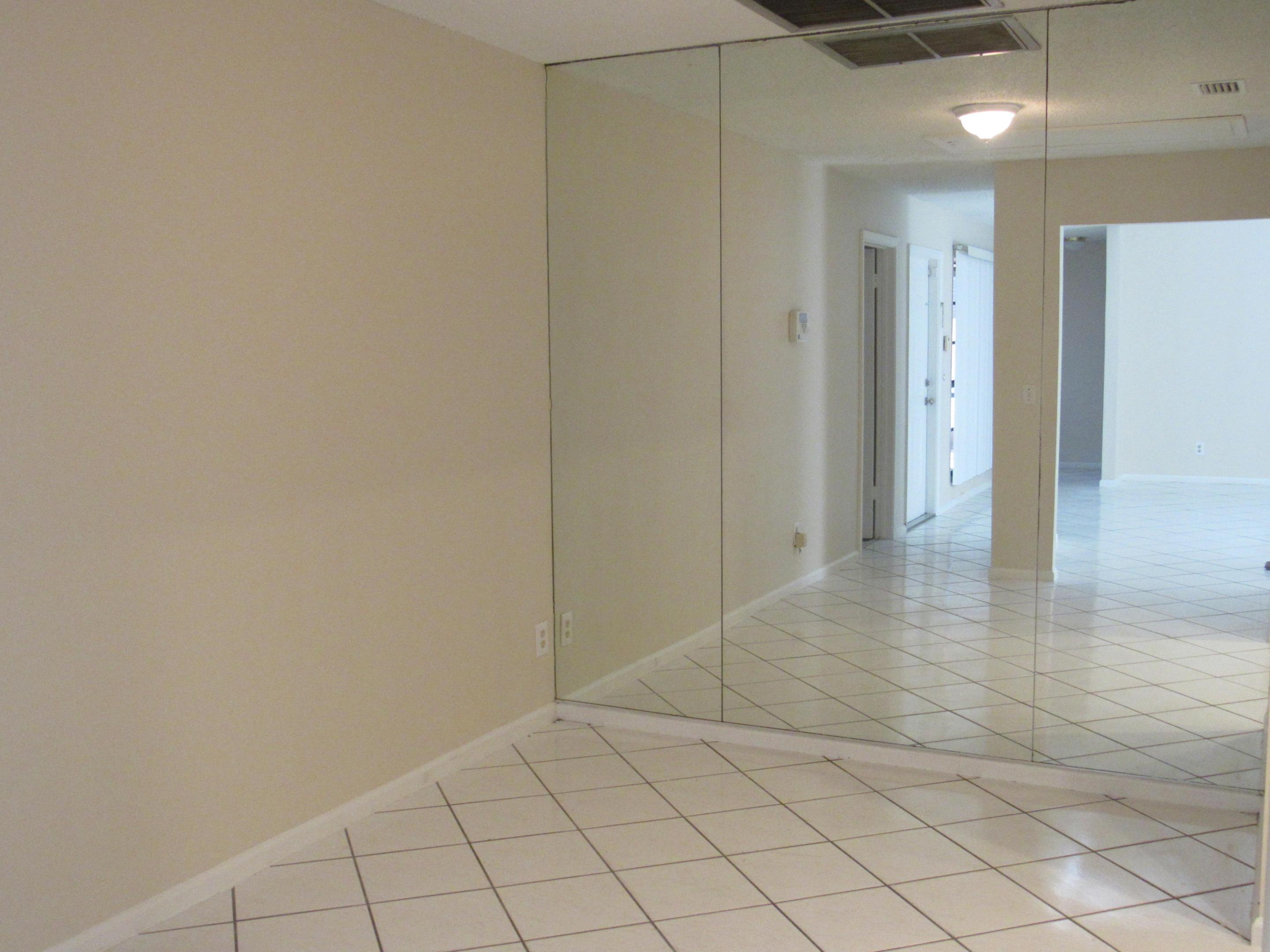 TREE LAKE - Residential Lease