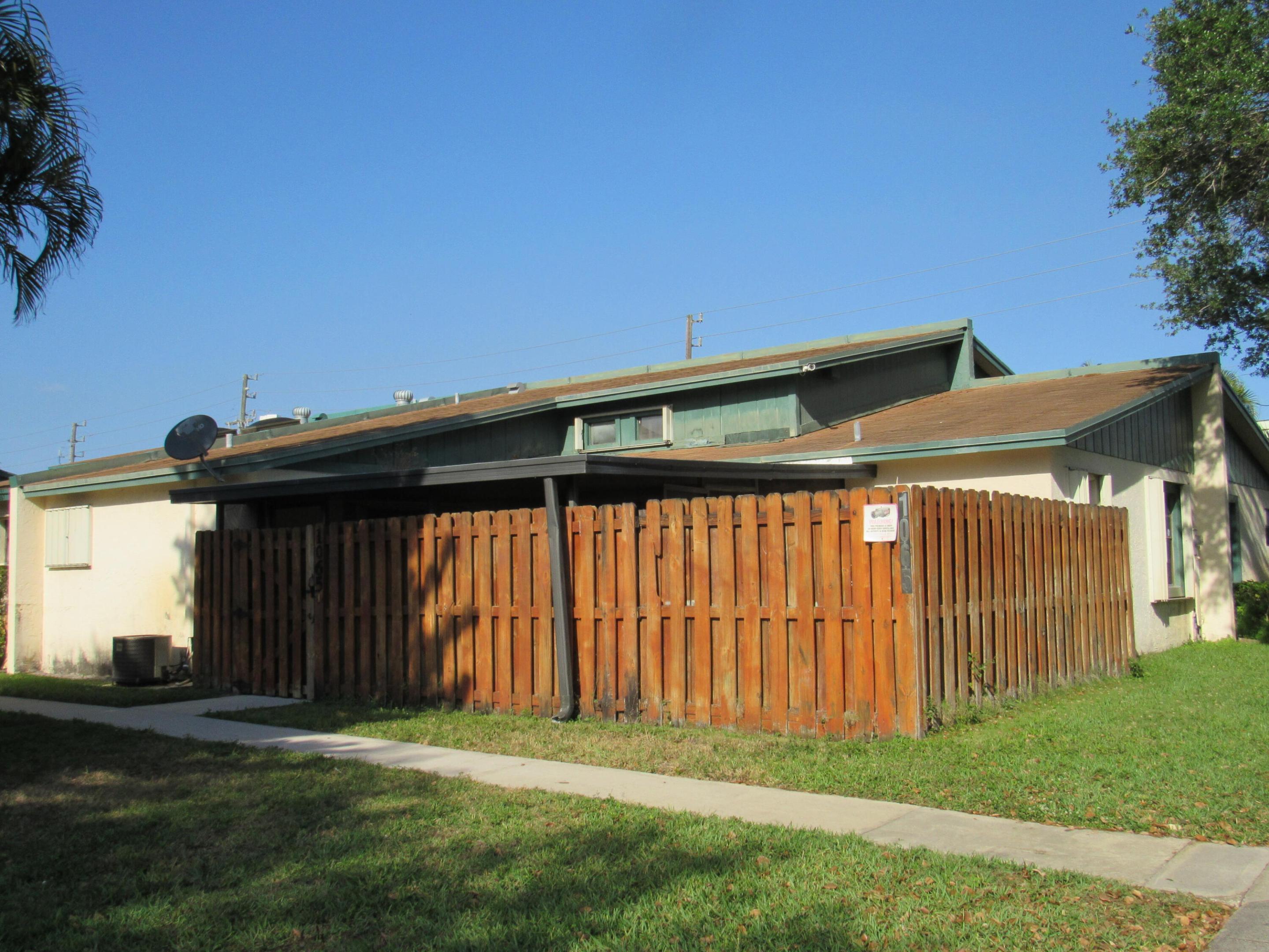 TREE LAKE - Residential Lease
