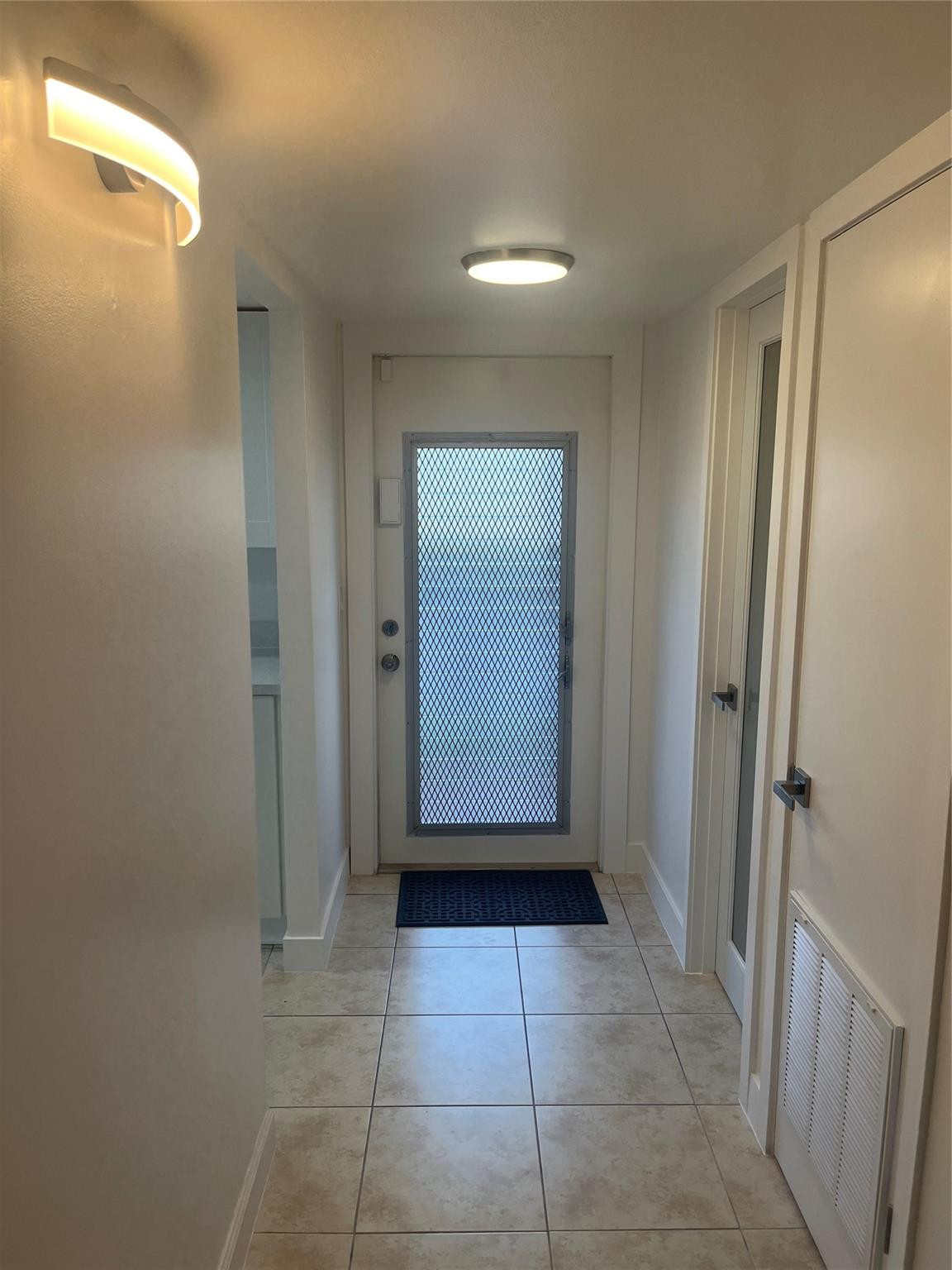 SUNRISE LAKES PHASE III - Residential