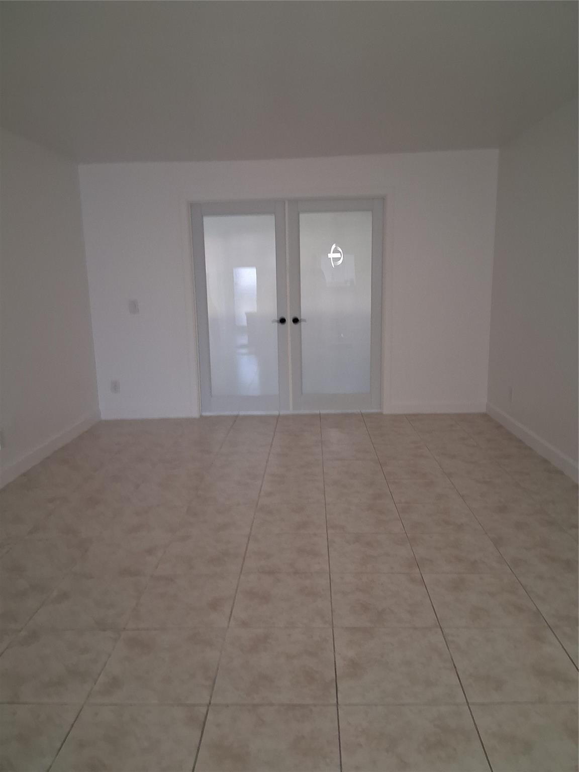 SUNRISE LAKES PHASE III - Residential