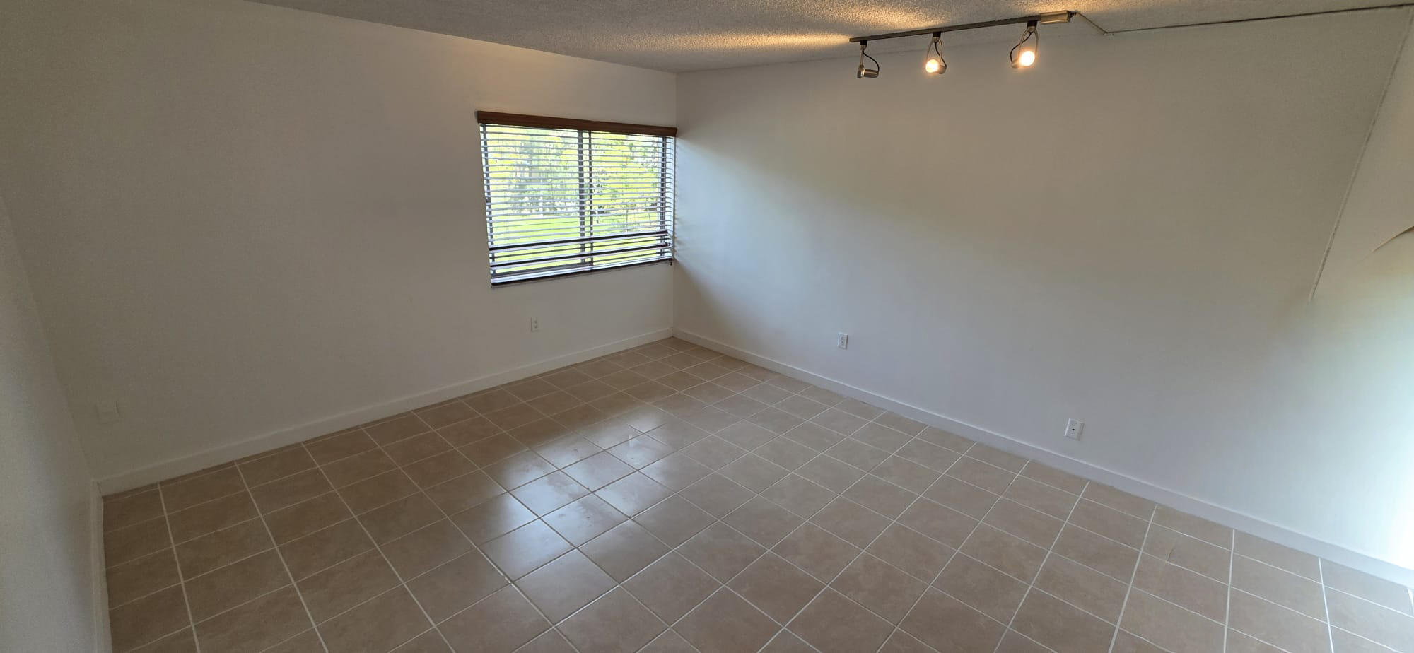BELASERA AT PINE ISLAND CONDO - Residential Lease