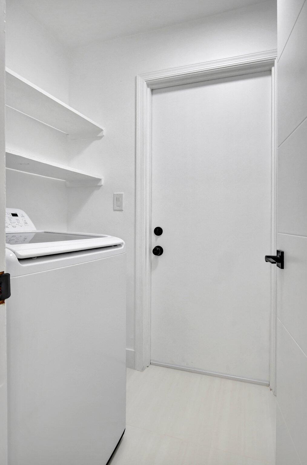 Boca Raton Square - Residential Lease