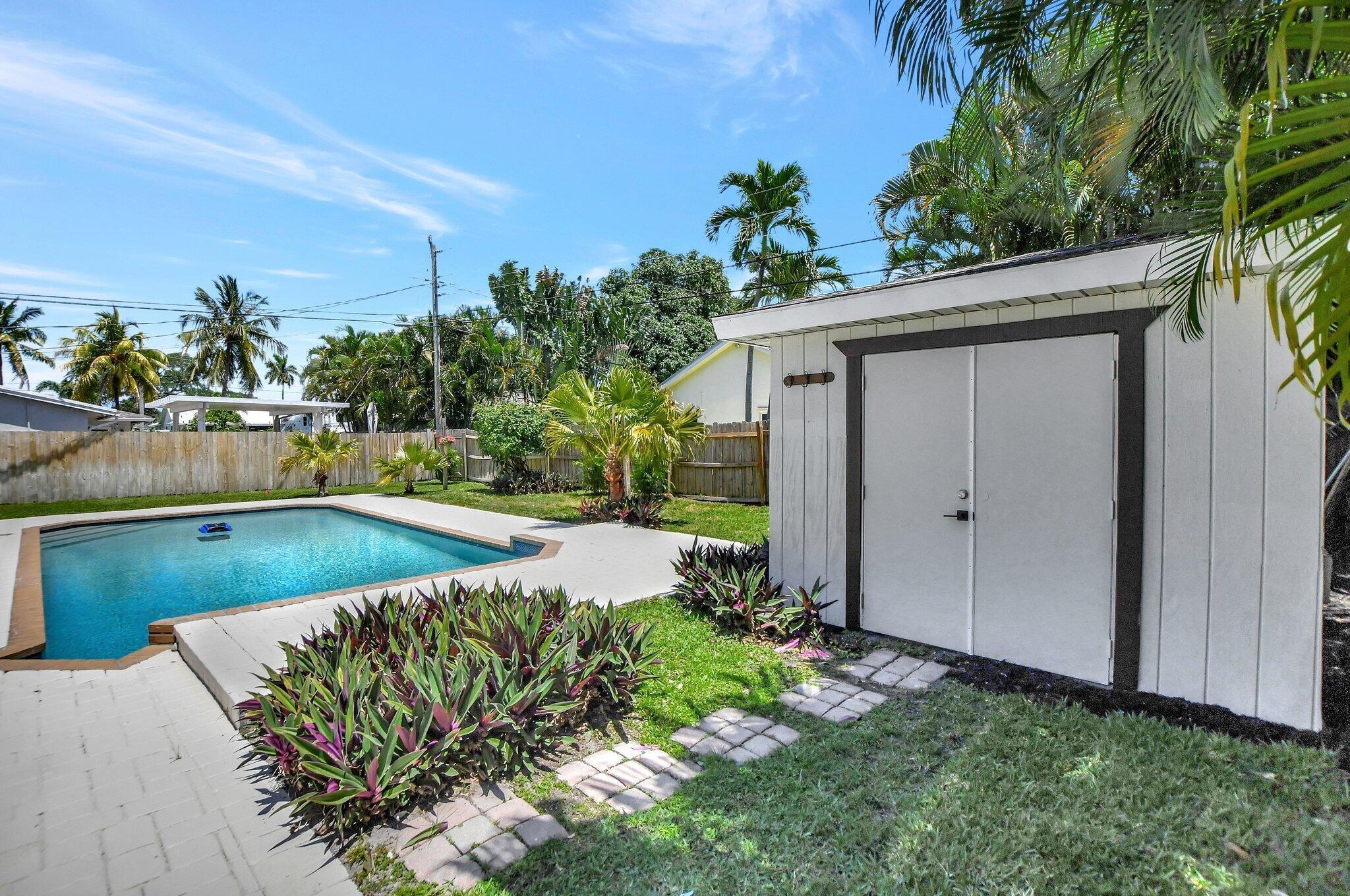 Boca Raton Square - Residential Lease