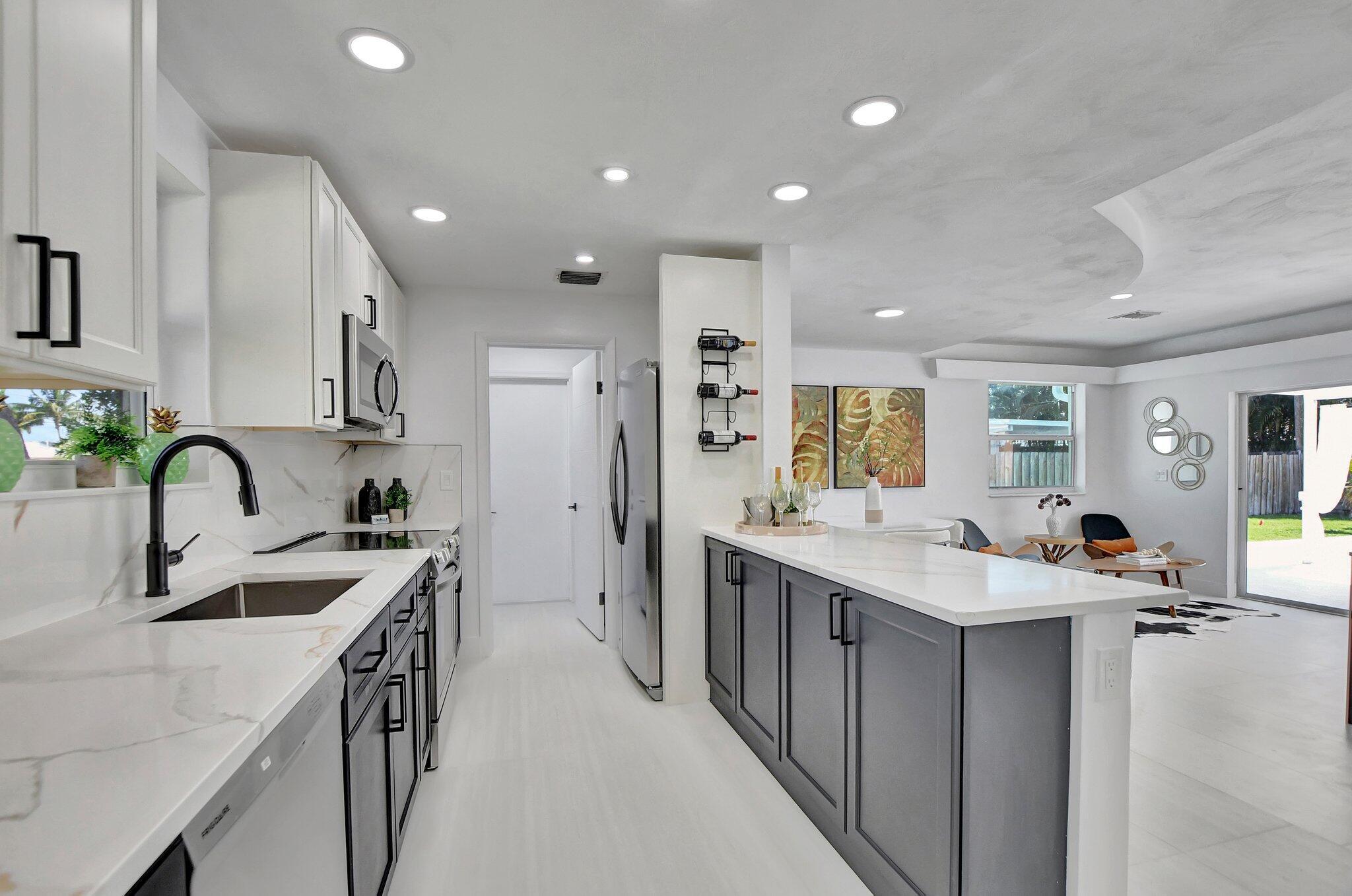Boca Raton Square - Residential Lease