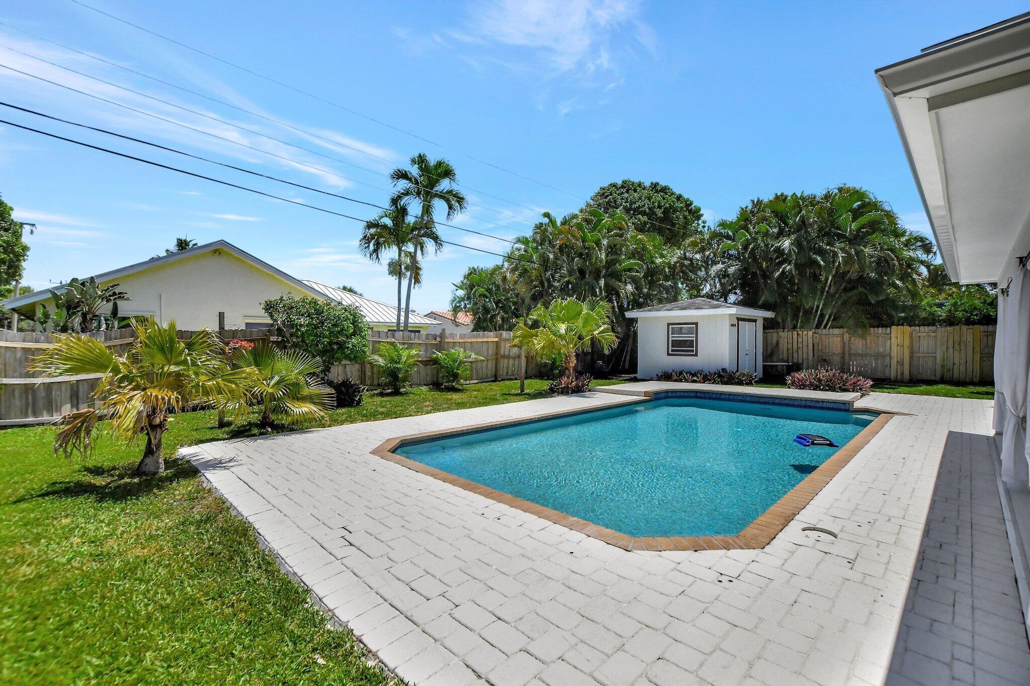 Boca Raton Square - Residential Lease