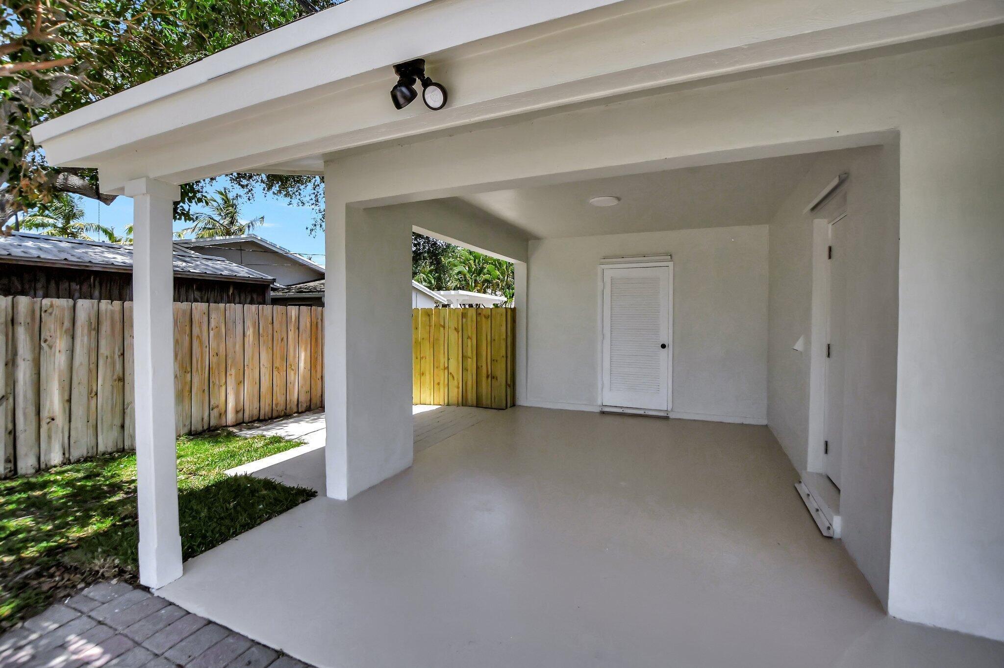 Boca Raton Square - Residential Lease