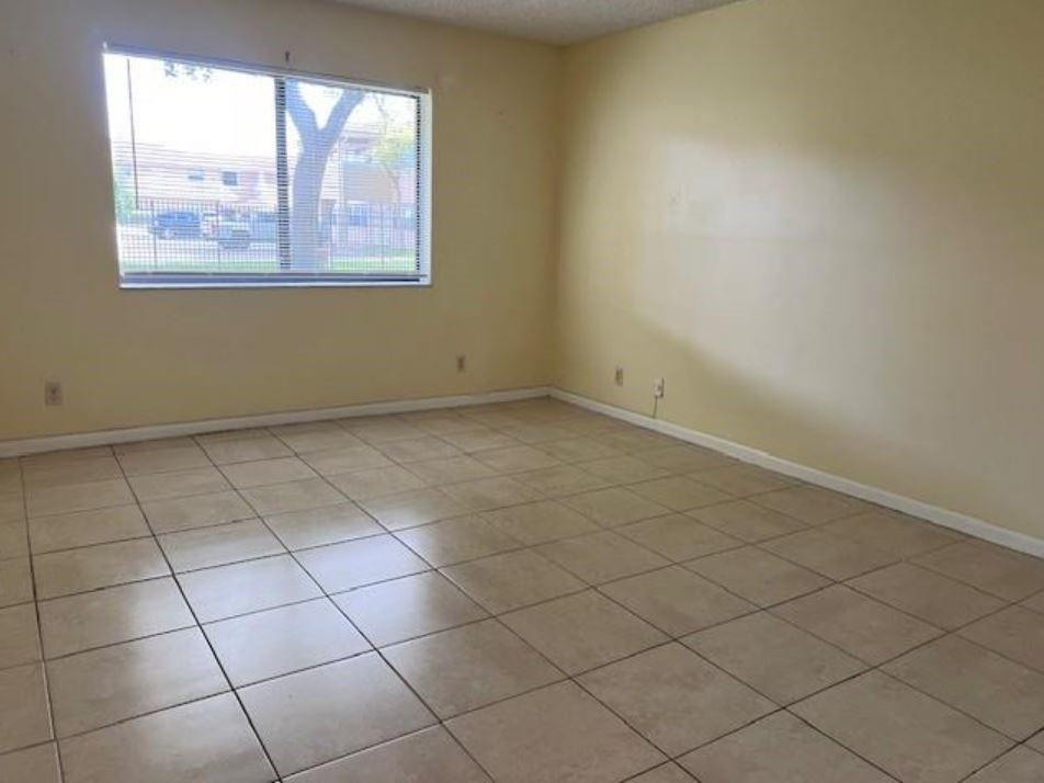 TARA GARDENS 1 CONDO - Residential Lease
