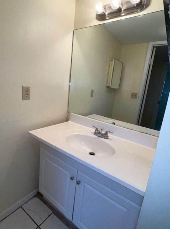 TARA GARDENS 1 CONDO - Residential Lease