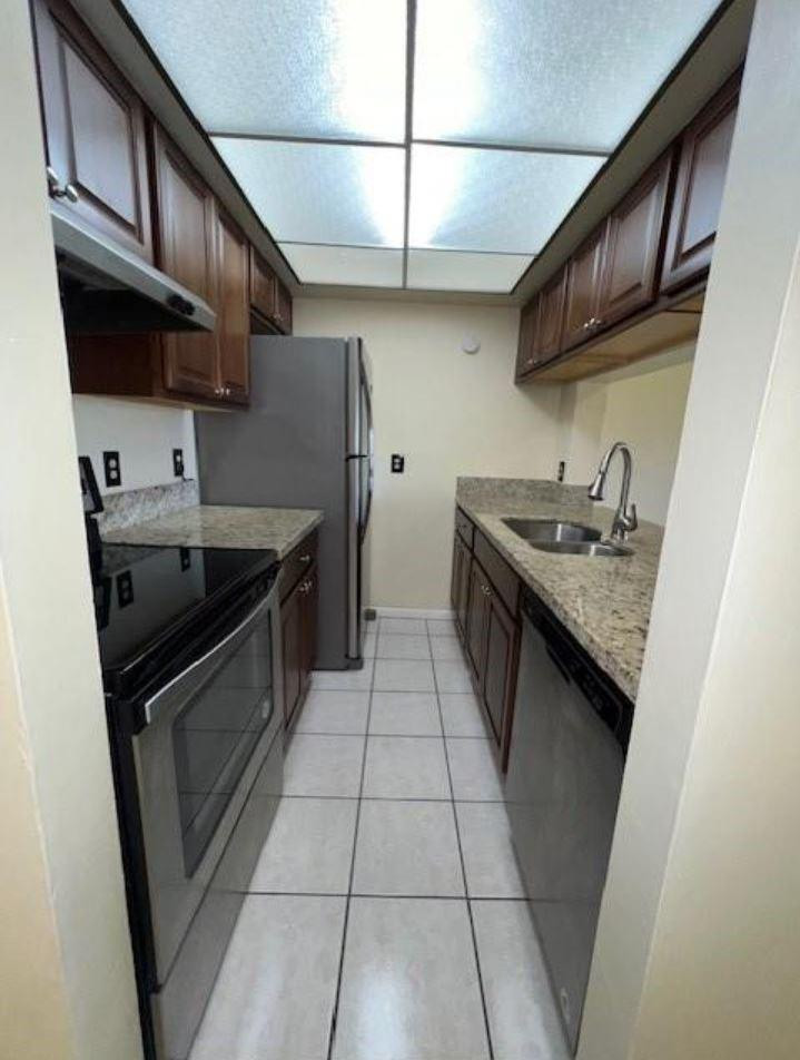 TARA GARDENS 1 CONDO - Residential Lease