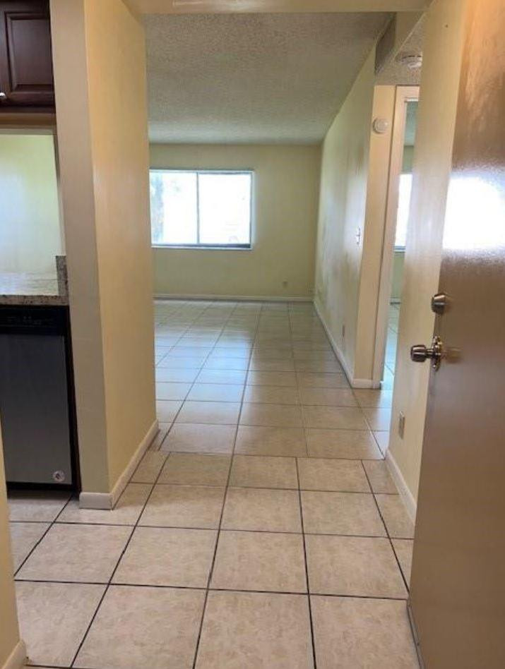 TARA GARDENS 1 CONDO - Residential Lease
